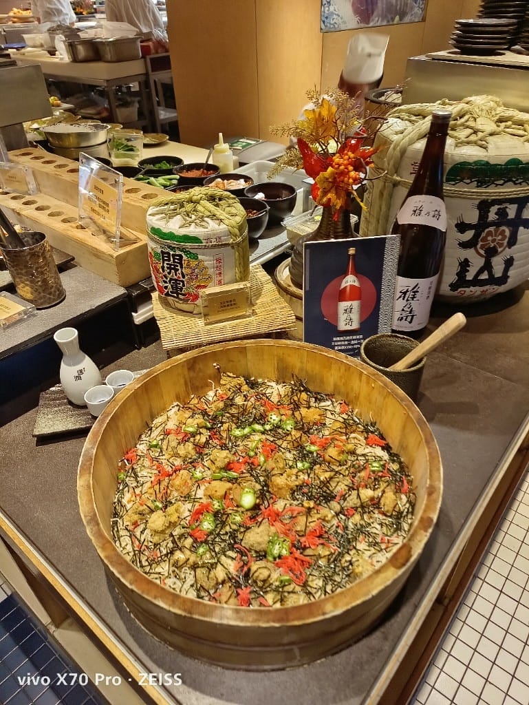 【台北吃到飽】 君悅酒店彩日本料理8訪，純日料吃到飽，國泰世界卡買一送一哦！