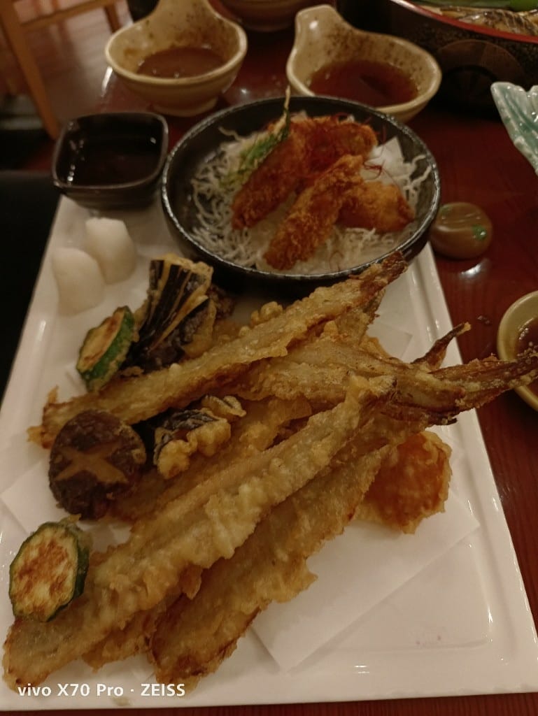 【台北吃到飽】 君悅酒店彩日本料理8訪，純日料吃到飽，國泰世界卡買一送一哦！