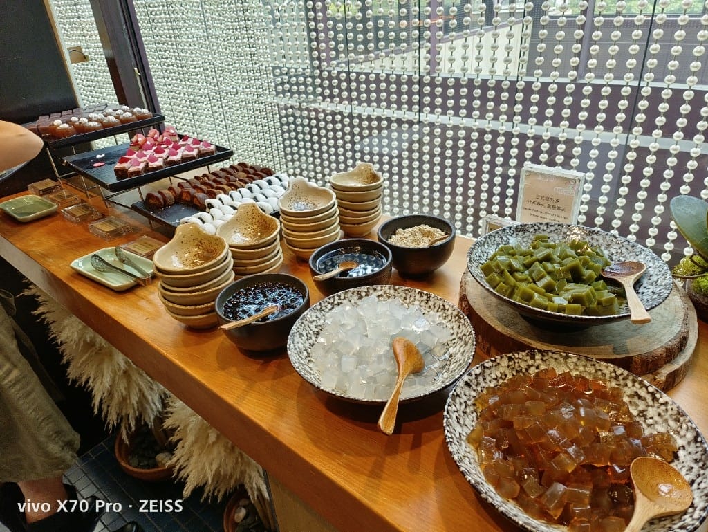 【台北吃到飽】 君悅酒店彩日本料理8訪，純日料吃到飽，國泰世界卡買一送一哦！
