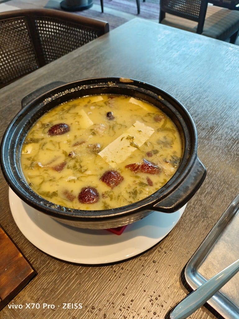 【宜蘭美食】礁溪寒沐酒店川薈中餐廳，相思木燻燒鵝五吃