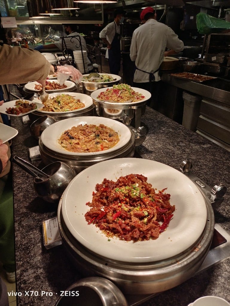 【台北吃到飽】喜來登12廚下午餐11訪，JCB買一送一