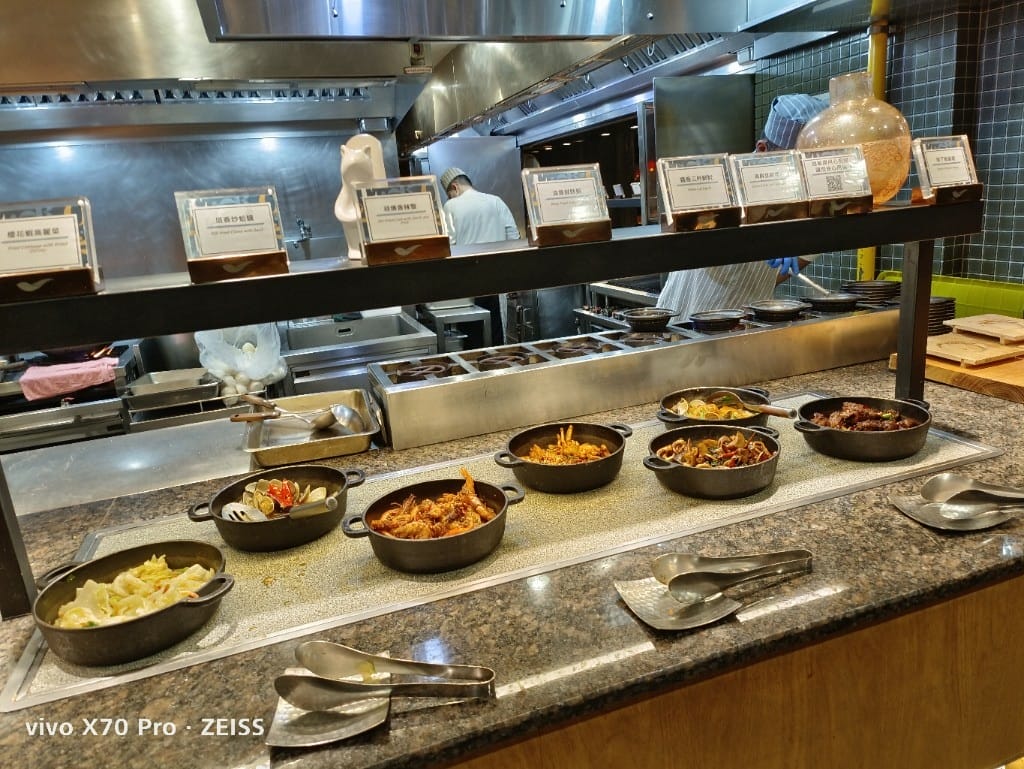 【板橋吃到飽】饗食天堂20訪板橋店，平日午餐😸