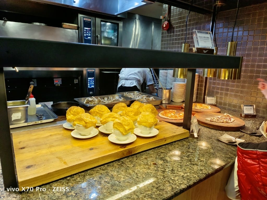 【板橋吃到飽】饗食天堂20訪板橋店，平日午餐😸