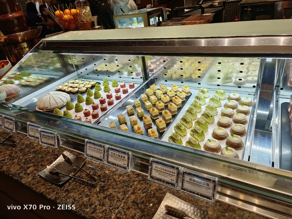 【板橋吃到飽】饗食天堂20訪板橋店，平日午餐😸
