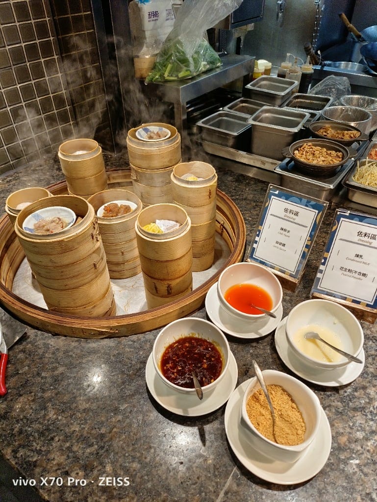 【板橋吃到飽】饗食天堂20訪板橋店，平日午餐😸