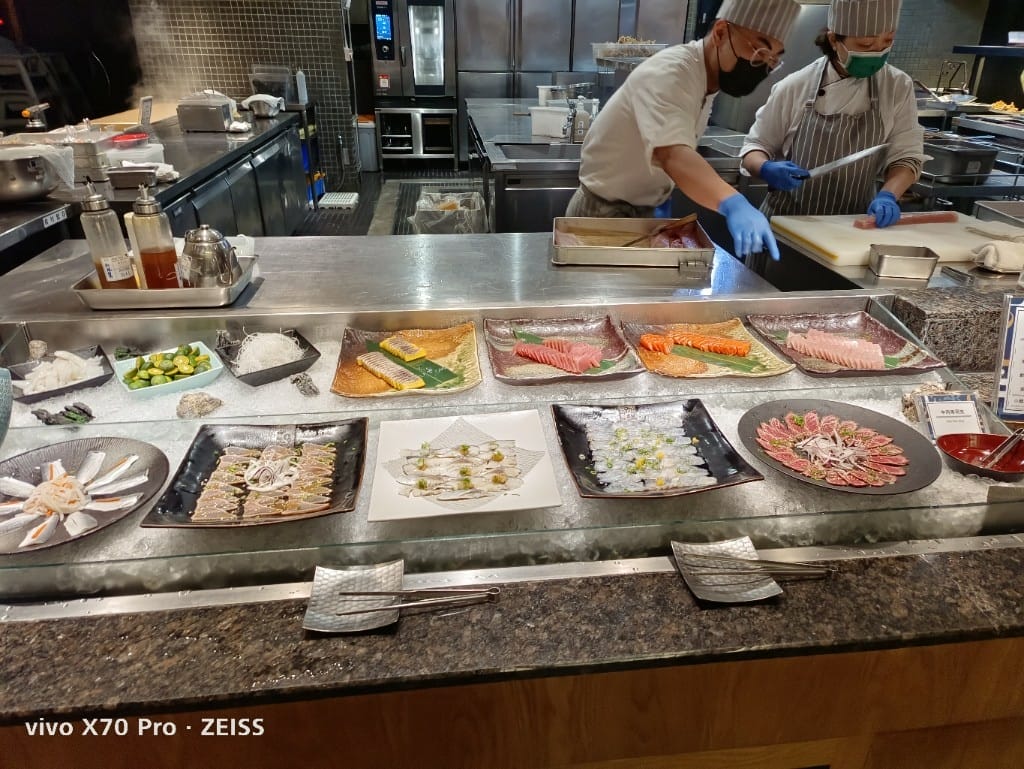 【板橋吃到飽】饗食天堂20訪板橋店，平日午餐😸