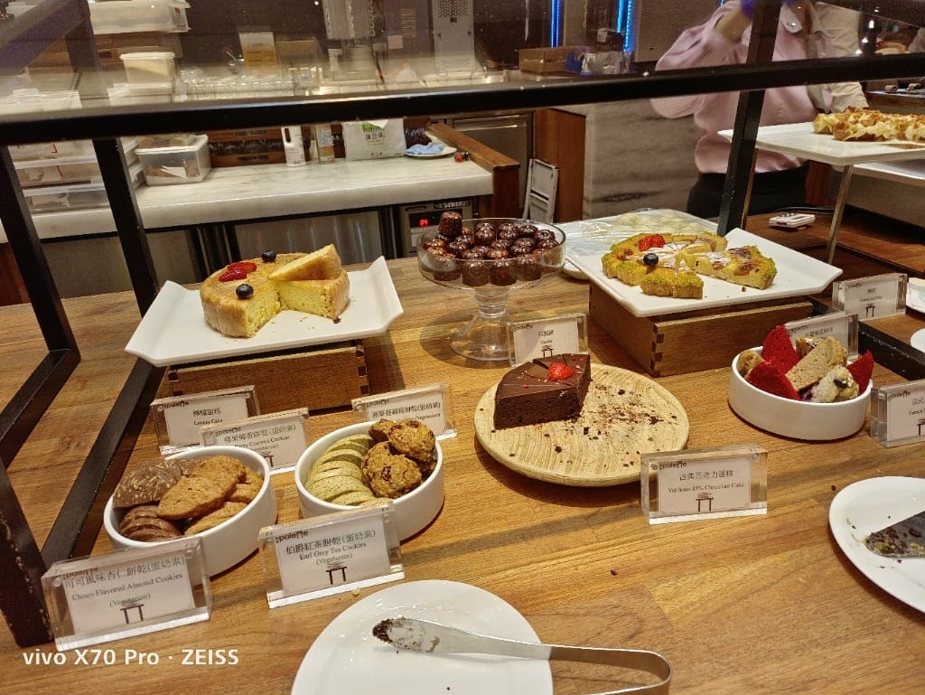 【台北吃到飽】美福彩匯午餐19訪，金卡會員買一送一