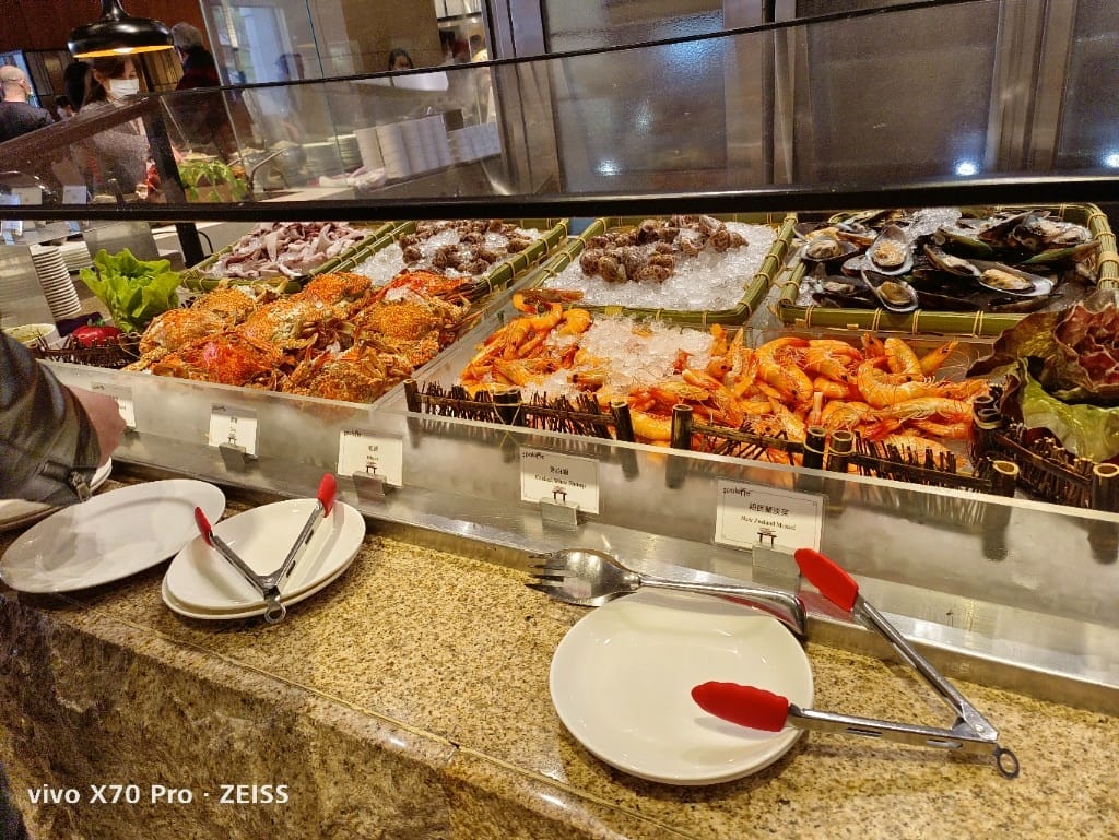 【台北吃到飽】美福彩匯午餐19訪，金卡會員買一送一