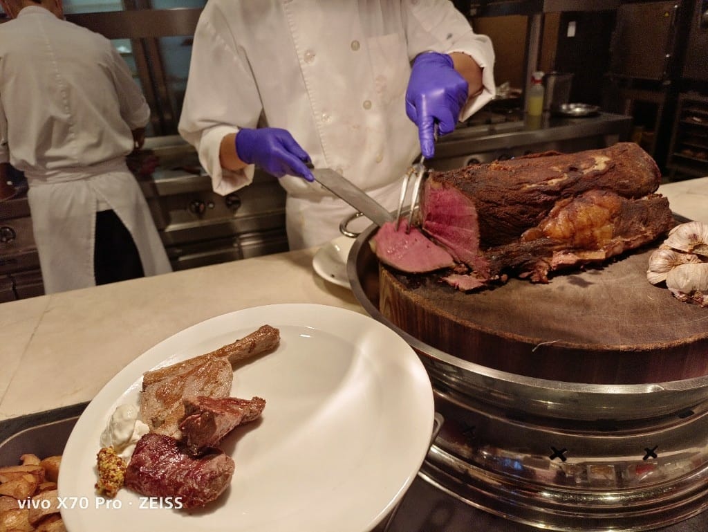 【台北吃到飽】美福彩匯午餐19訪，金卡會員買一送一