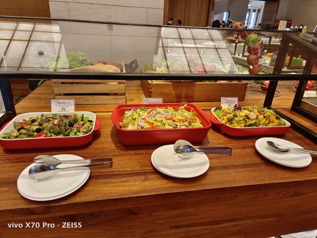 【台北吃到飽】美福彩匯午餐19訪，金卡會員買一送一