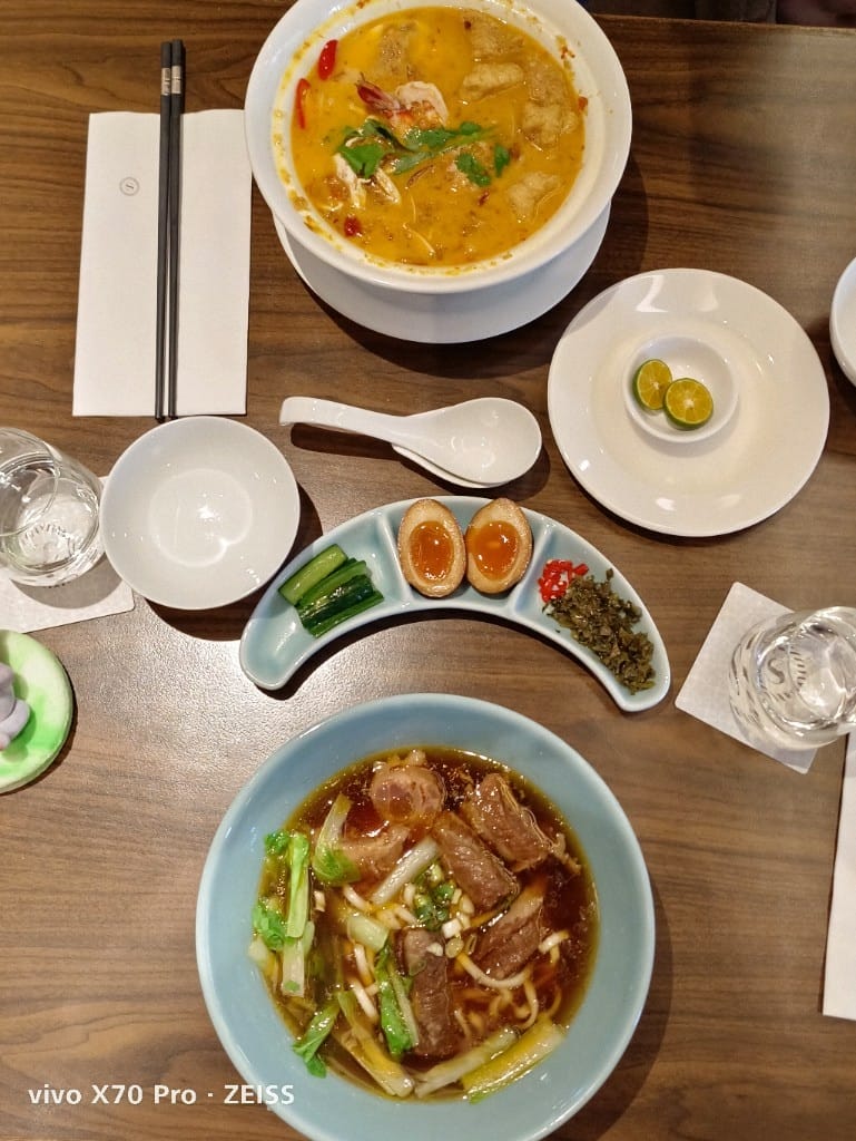 【台北美食】台北喜來登大飯店大廳酒吧THELOUNGE，平日也是高朋滿座的神奇酒吧！