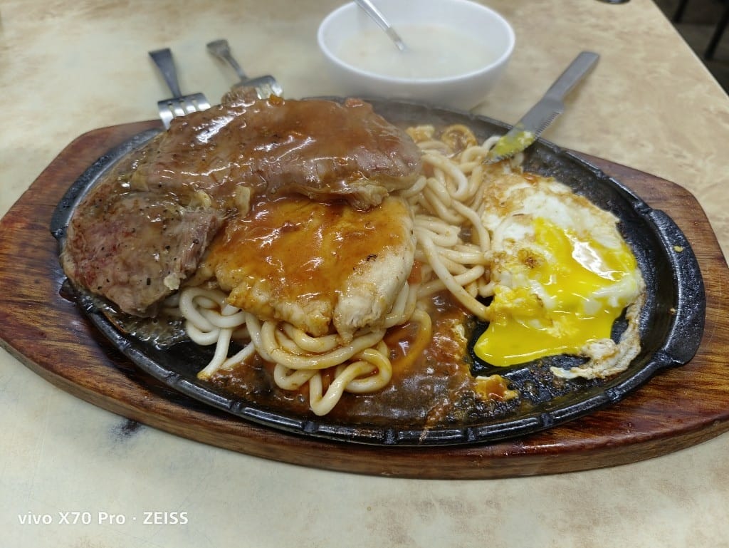 【桃園夜市美食】阿士多牛排、ㄉㄨㄞㄉㄨㄞ地瓜球、頭頓煎蝦餅、好記東山鴨頭 - 第27張圖 【桃園夜市美食】阿士多牛排、ㄉㄨㄞㄉㄨㄞ地瓜球、頭頓煎蝦餅、好記東山鴨頭
