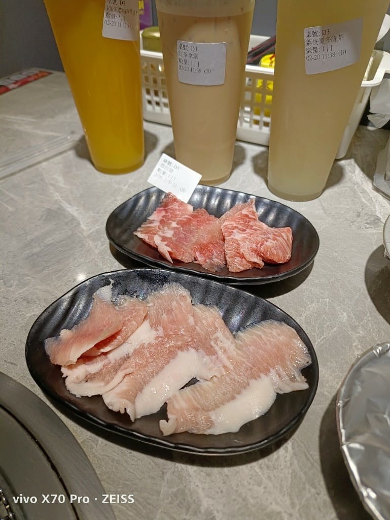 【桃園吃到飽】吃肉肉燒き肉専門店，和牛和剝好殼的好吃懶人蝦自由囉！