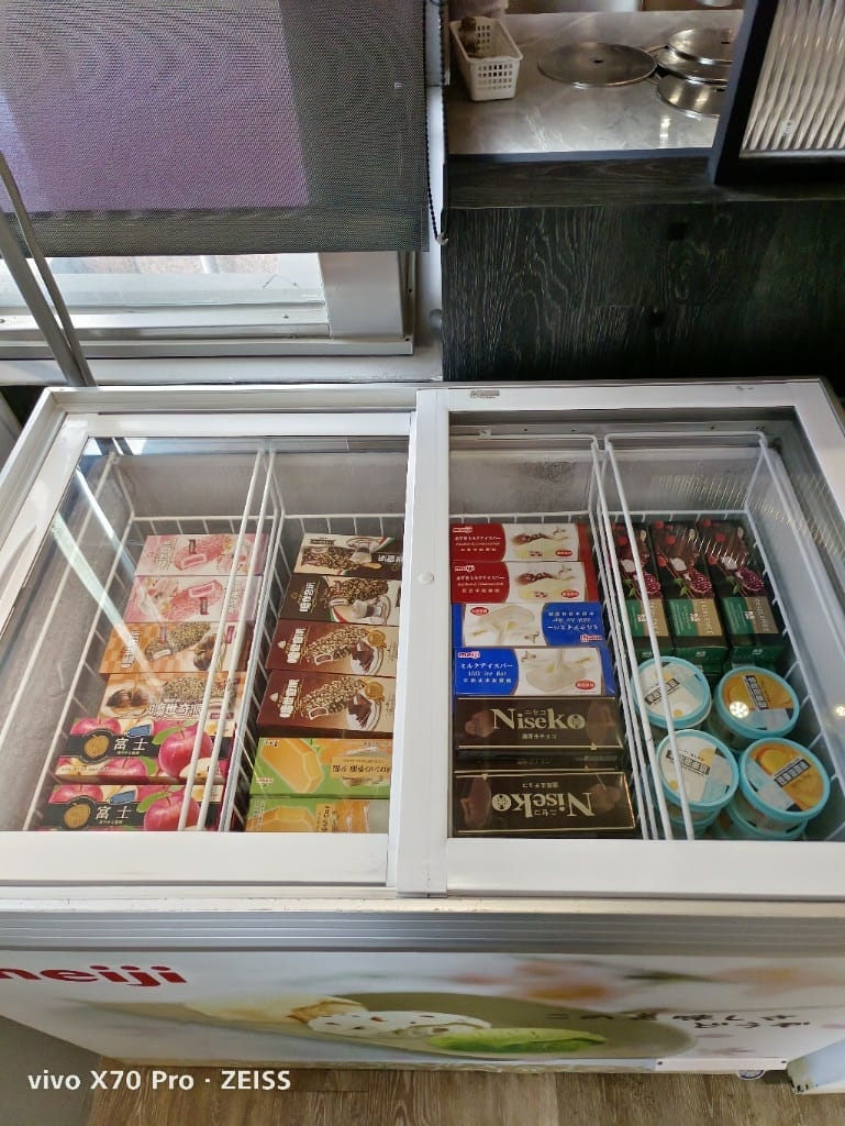 【桃園吃到飽】吃肉肉燒き肉専門店，和牛和剝好殼的好吃懶人蝦自由囉！