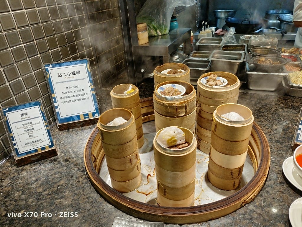 【板橋吃到飽】饗食天堂21訪板橋店，平日晚餐買一送一