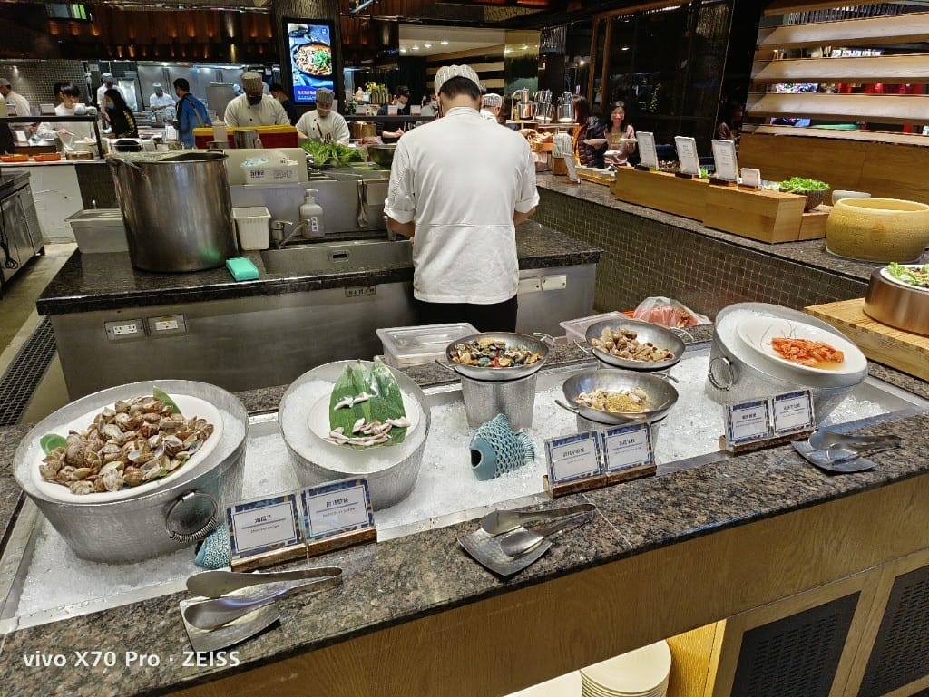 【板橋吃到飽】饗食天堂21訪板橋店，平日晚餐買一送一