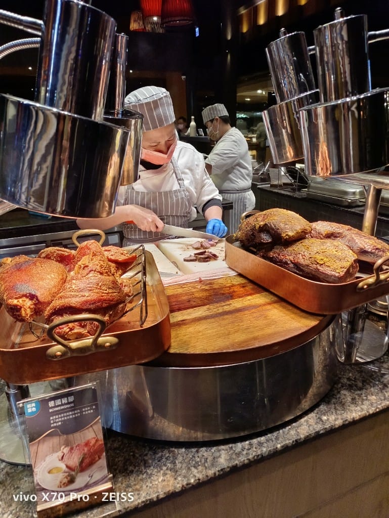 【板橋吃到飽】饗食天堂21訪板橋店，平日晚餐買一送一