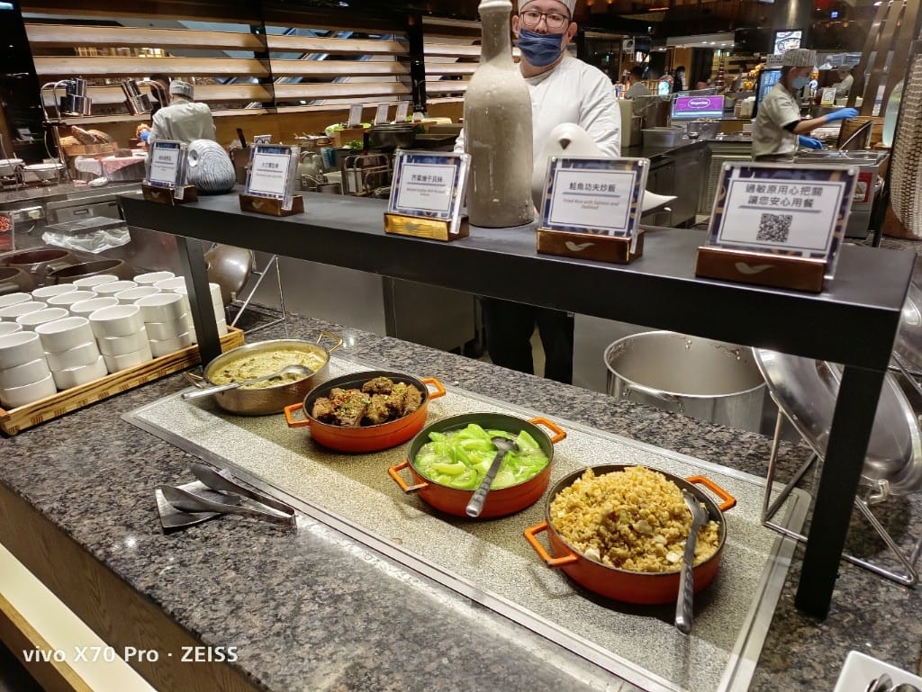 【板橋吃到飽】饗食天堂21訪板橋店，平日晚餐買一送一