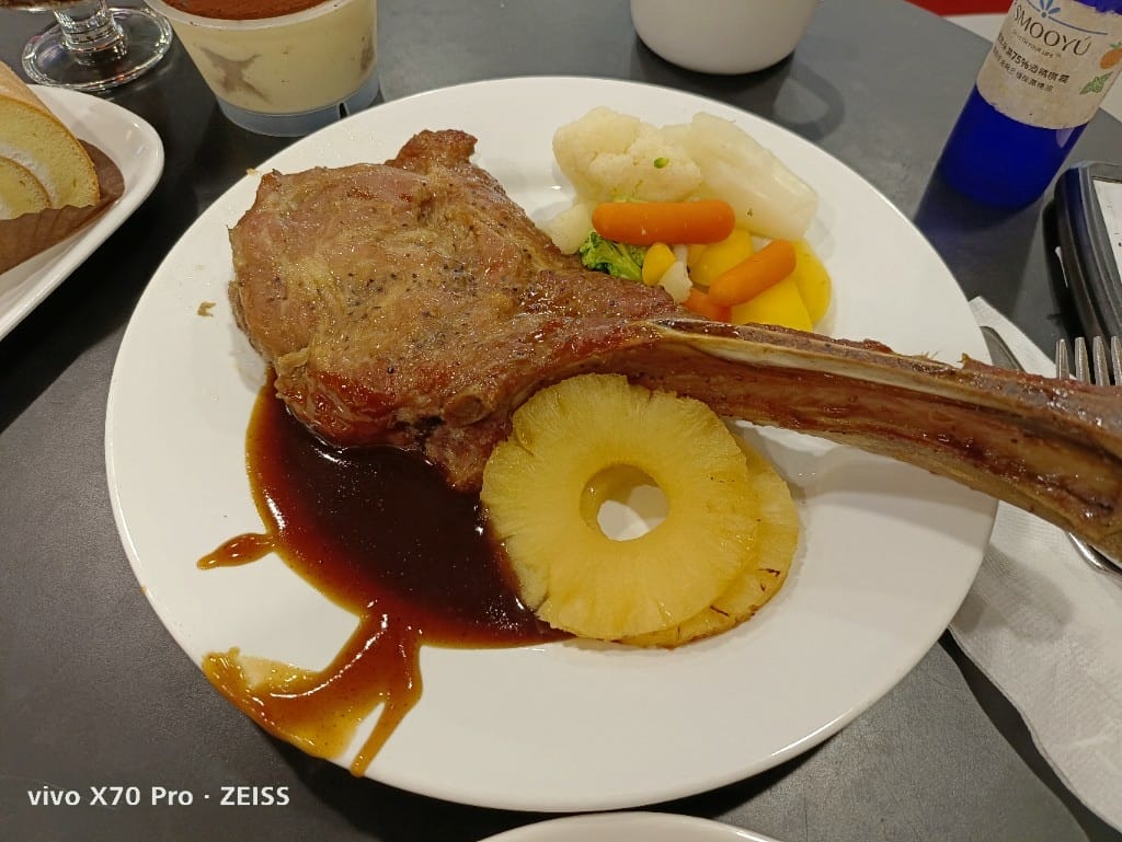 【新莊美食】IKEA 瑞典餐廳 新莊店主餐買一送一