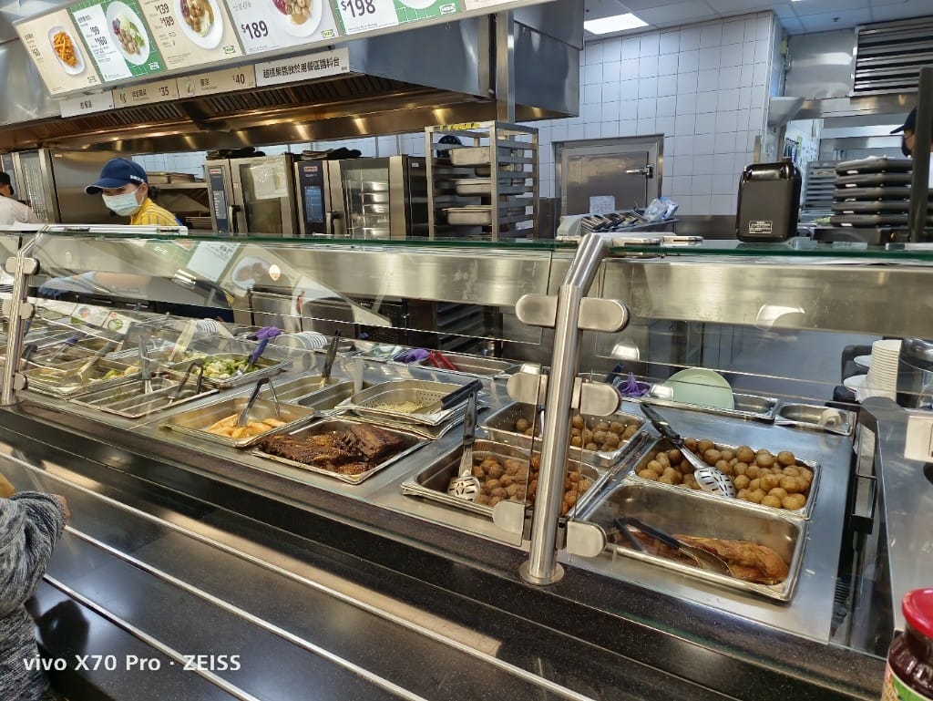 【新莊美食】IKEA 瑞典餐廳 新莊店主餐買一送一