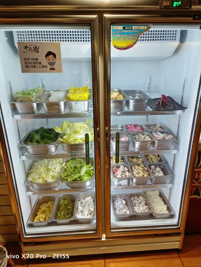 【中和吃到飽】千兵衛燒肉鍋物中和店，生食級干貝自由！！！