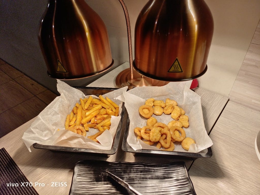 【中和吃到飽】千兵衛燒肉鍋物中和店，生食級干貝自由！！！