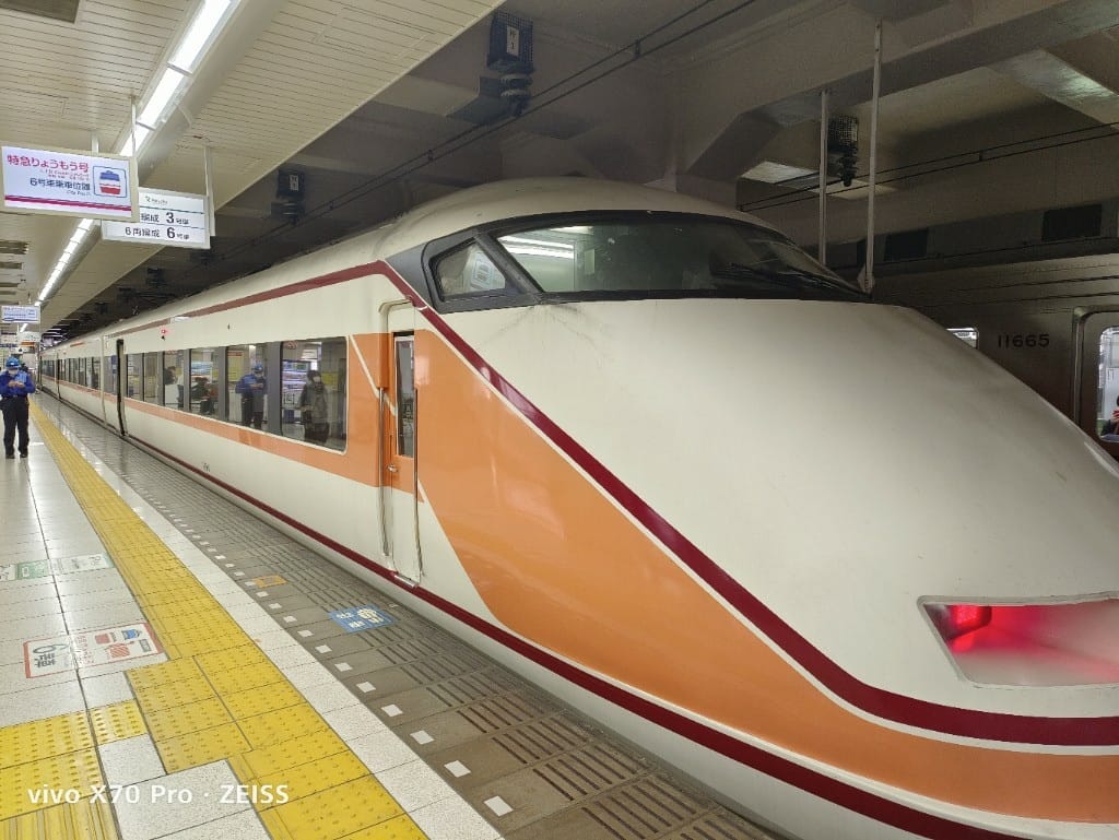 【日本日光旅遊】東武特急列車 ，到日光不用2H哦！