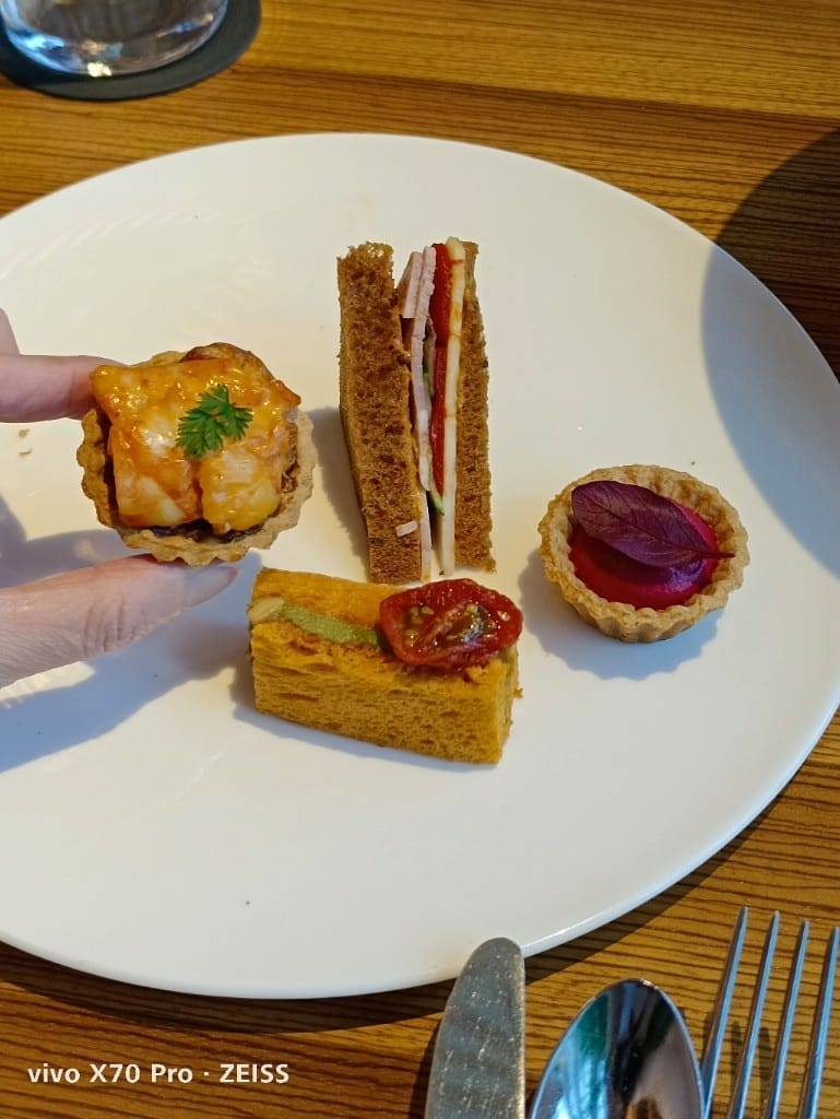 【東京美食】東京艾迪遜虎之門酒店，三層式下午茶配上絕佳東京鐵塔View