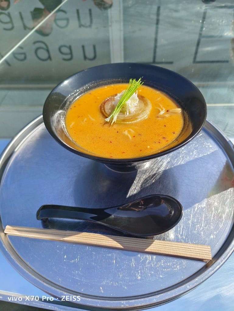 【日本東京美食】VeganRamenUZUTokyo，美味的蔬食拉麵