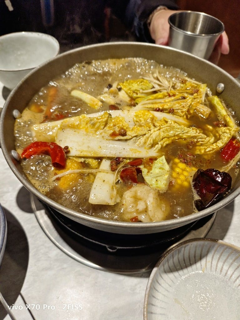 【新莊吃到飽】幸月港式雞煲，新莊最新港式火鍋吃到飽😸2訪