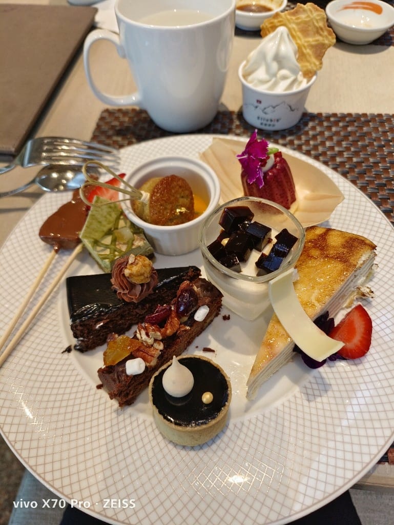 【台北吃到飽】香格里拉遠企CAFE9訪，平日下午茶買一送一