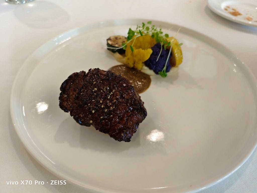 【台中美食】中山招待所，連續三年米其林餐盤推廌