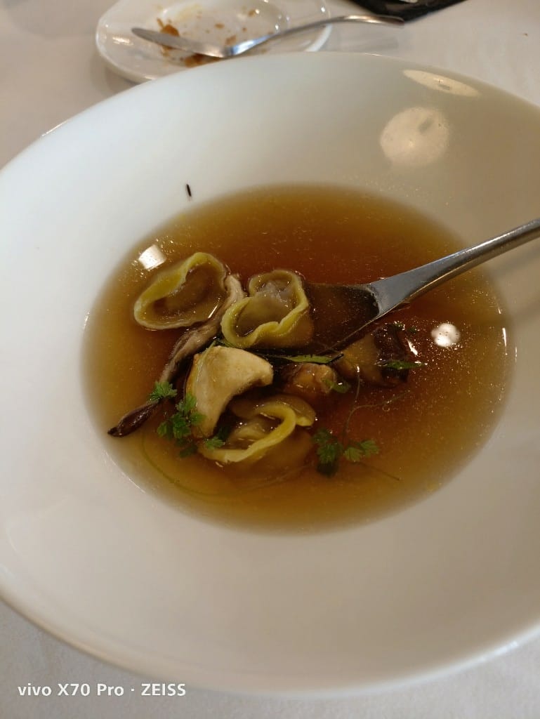 【台中美食】中山招待所，連續三年米其林餐盤推廌