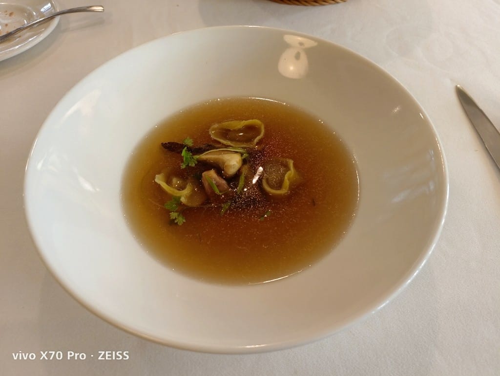 【台中美食】中山招待所，連續三年米其林餐盤推廌
