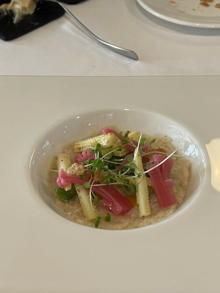 【台中美食】中山招待所，連續三年米其林餐盤推廌