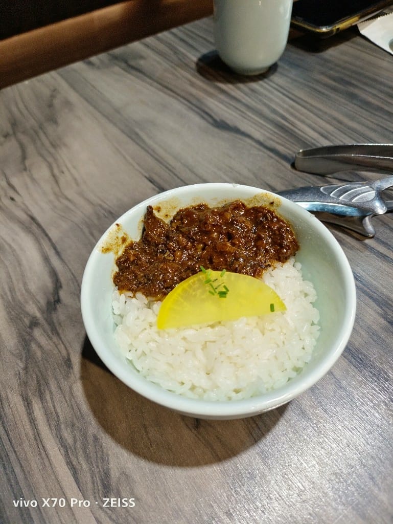 【台南美食】牛五蔵 – 肉鍋 x 塩ホルモン,2022米其林餐盤推廌的牛肉火鍋 - 第16張圖 【台南美食】牛五蔵 – 肉鍋 x 塩ホルモン,2022米其林餐盤推廌的牛肉火鍋