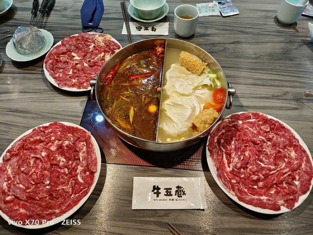 【台南美食】牛五蔵 – 肉鍋 x 塩ホルモン,2022米其林餐盤推廌的牛肉火鍋 - 第7張圖 【台南美食】牛五蔵 – 肉鍋 x 塩ホルモン,2022米其林餐盤推廌的牛肉火鍋