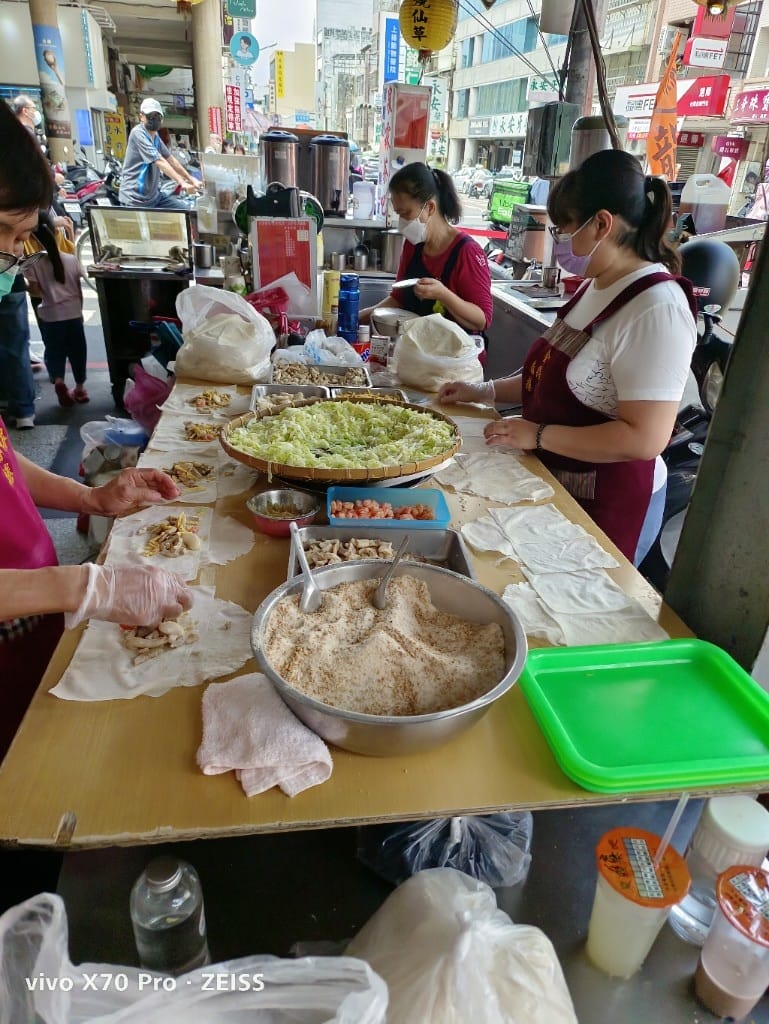 【台南美食】中西區小吃美食,集品蝦仁飯、保安路米糕、黃家白糖粿、鄭記蔥肉餅、富勝號碗粿、金得春捲 - 第38張圖 【台南美食】中西區小吃美食,集品蝦仁飯、保安路米糕、黃家白糖粿、鄭記蔥肉餅、富勝號碗粿、金得春捲