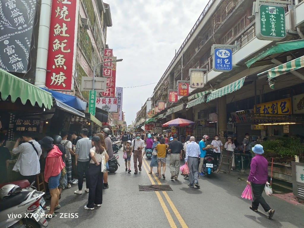 【台南美食】中西區小吃美食,集品蝦仁飯、保安路米糕、黃家白糖粿、鄭記蔥肉餅、富勝號碗粿、金得春捲 - 第3張圖 【台南美食】中西區小吃美食,集品蝦仁飯、保安路米糕、黃家白糖粿、鄭記蔥肉餅、富勝號碗粿、金得春捲