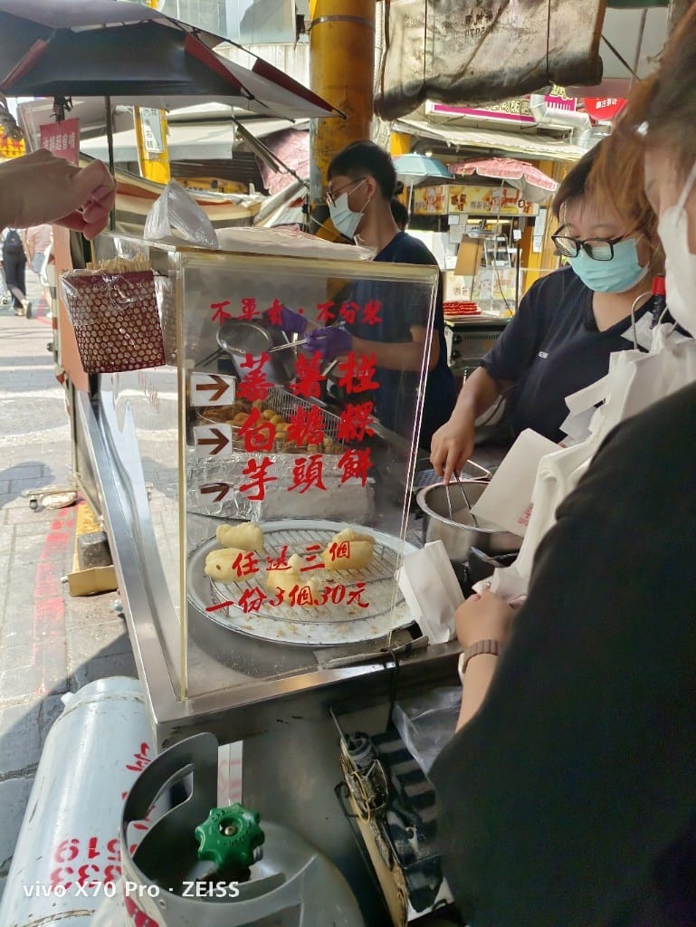 【台南美食】中西區小吃美食,集品蝦仁飯、保安路米糕、黃家白糖粿、鄭記蔥肉餅、富勝號碗粿、金得春捲 - 第55張圖 【台南美食】中西區小吃美食,集品蝦仁飯、保安路米糕、黃家白糖粿、鄭記蔥肉餅、富勝號碗粿、金得春捲