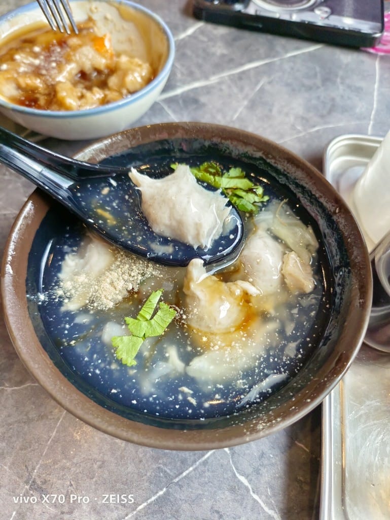 【台南美食】中西區小吃美食,集品蝦仁飯、保安路米糕、黃家白糖粿、鄭記蔥肉餅、富勝號碗粿、金得春捲 - 第34張圖 【台南美食】中西區小吃美食,集品蝦仁飯、保安路米糕、黃家白糖粿、鄭記蔥肉餅、富勝號碗粿、金得春捲