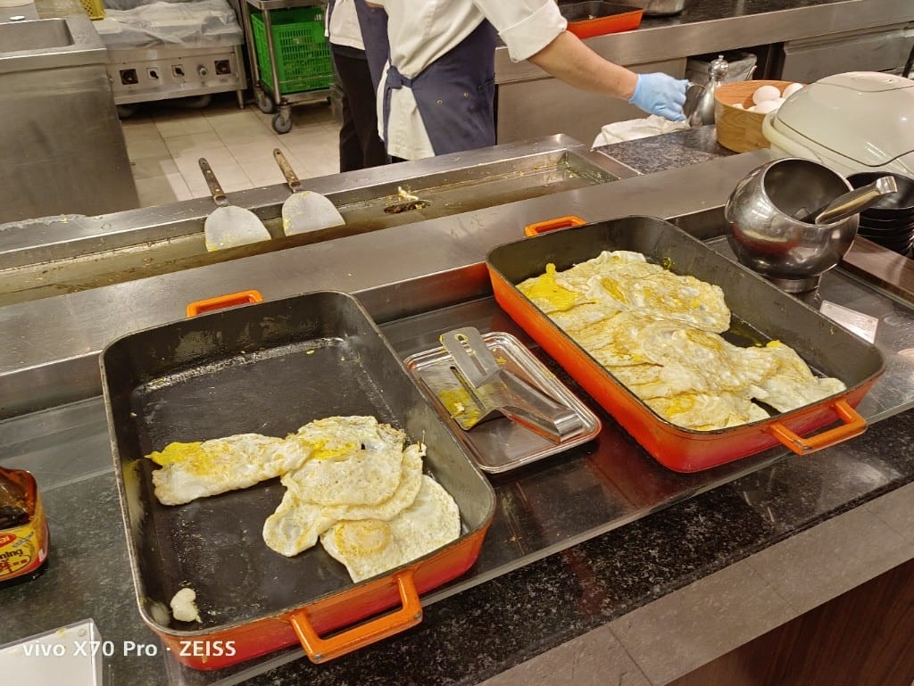 【台北吃到飽】喜來登12廚早餐14訪，還順吃了酒廊早餐！！