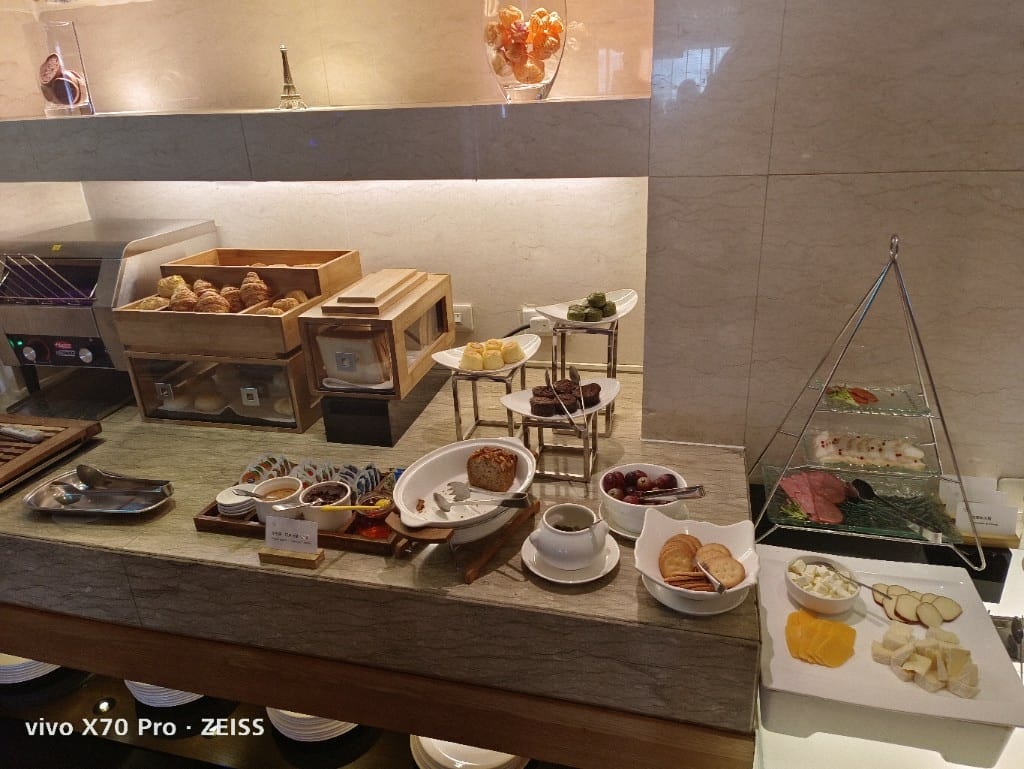 【台北吃到飽】喜來登12廚早餐14訪，還順吃了酒廊早餐！！