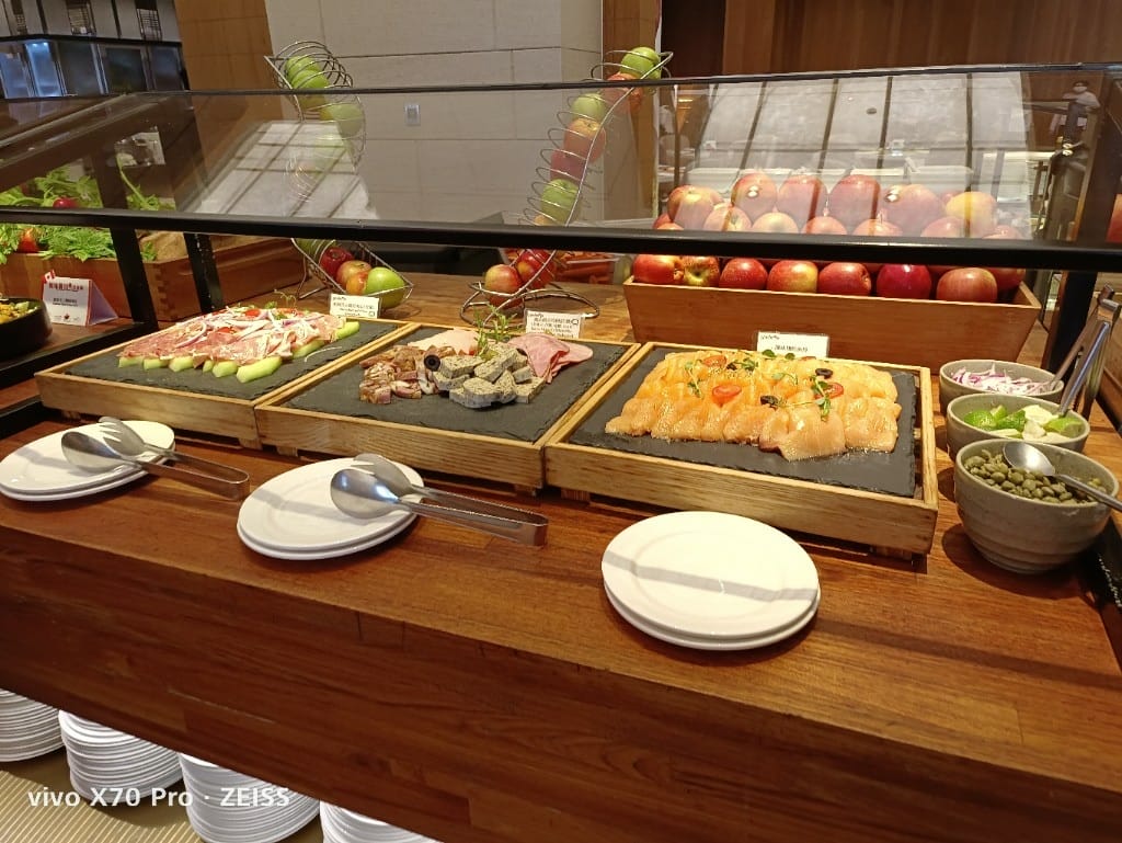 【台北吃到飽】美福彩匯午餐20訪，楓味獨具美食節，金卡會員買一送一