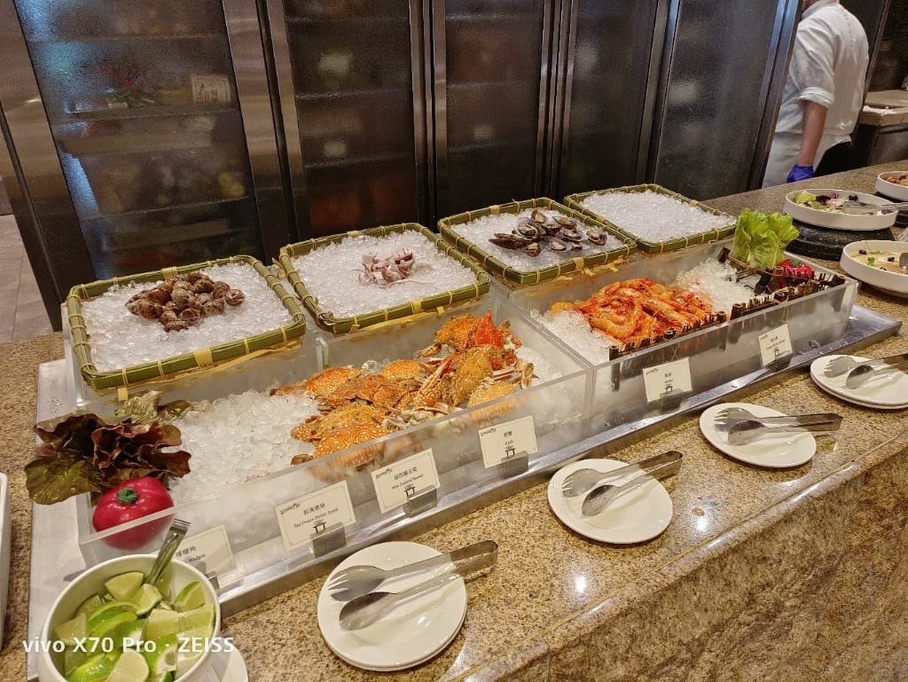 【台北吃到飽】美福彩匯午餐20訪，楓味獨具美食節，金卡會員買一送一