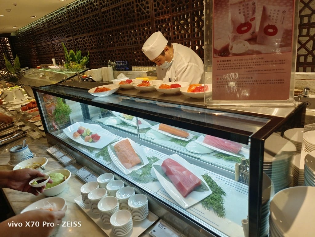 【台北吃到飽】JR東日本大飯店，鉑麗安全日餐廳買一送一！