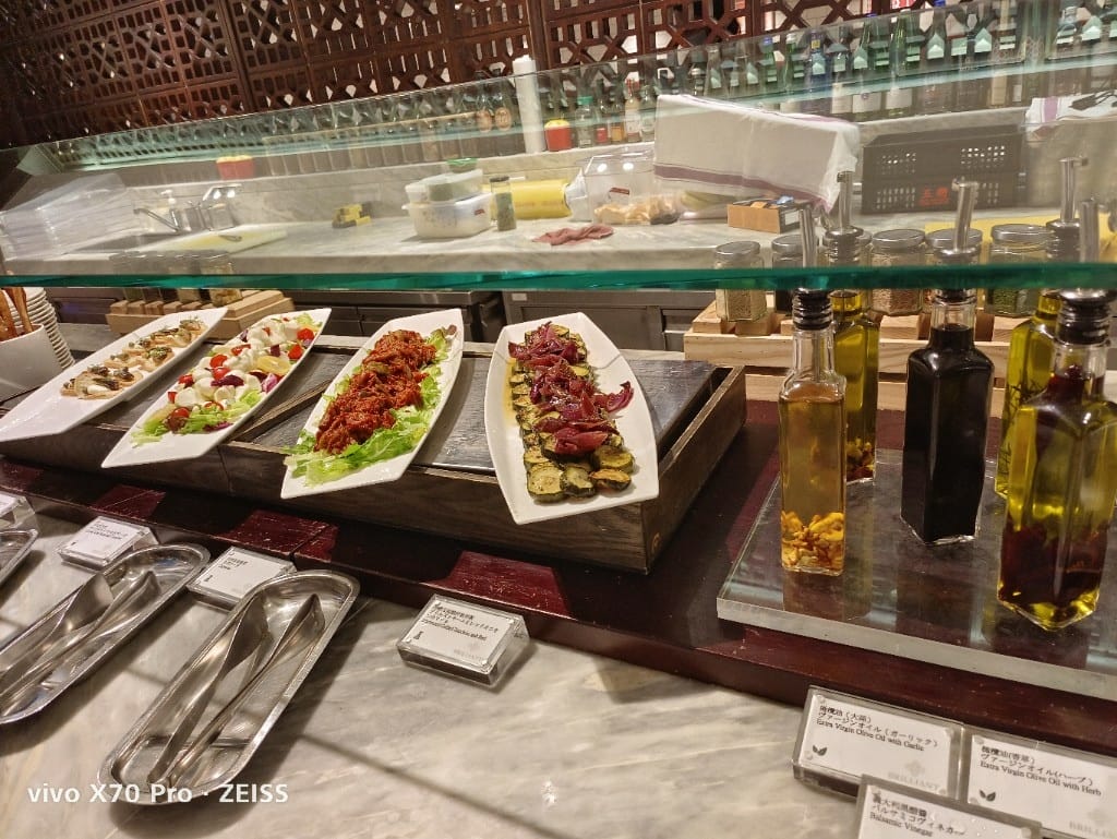 【台北吃到飽】JR東日本大飯店，鉑麗安全日餐廳買一送一！