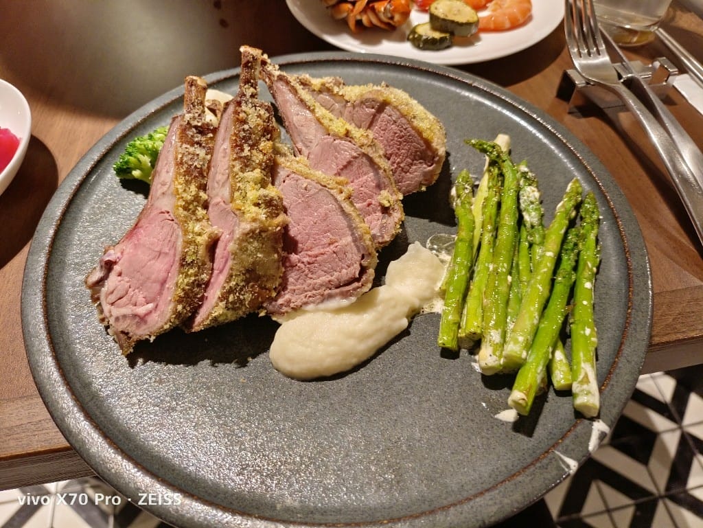 【台北吃到飽】JR東日本大飯店，鉑麗安全日餐廳買一送一！