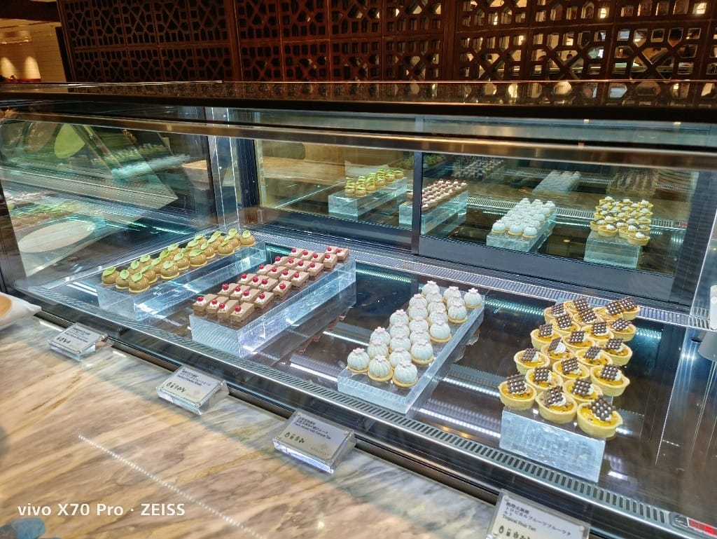 【台北吃到飽】JR東日本大飯店，鉑麗安全日餐廳買一送一！