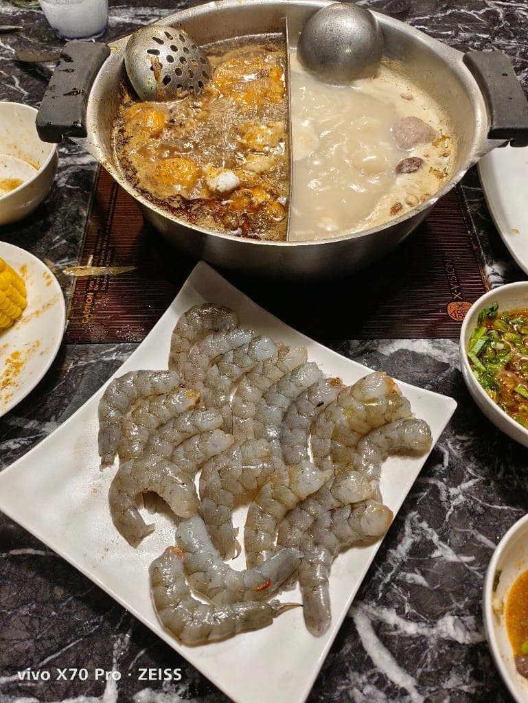 【台北吃到飽】 辛殿麻辣鍋，牛小排和牛舌自由，美味依舊！